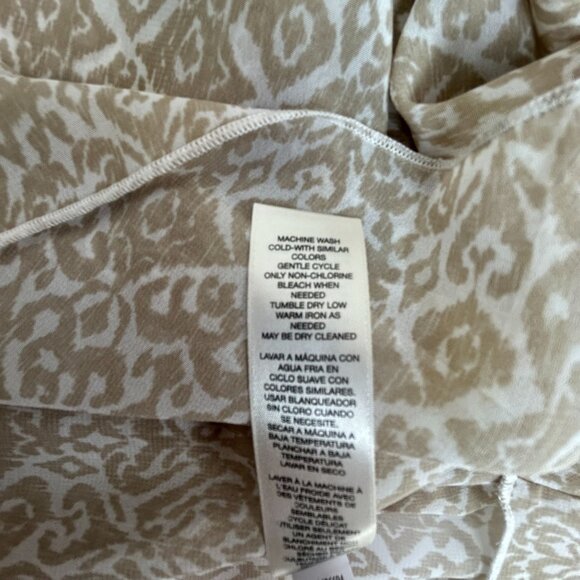 Chico’s Womens Woodblock Geo Lucinda Tan Sheer Lace Top Size 2 Splitback Casual - Picture 5 of 8